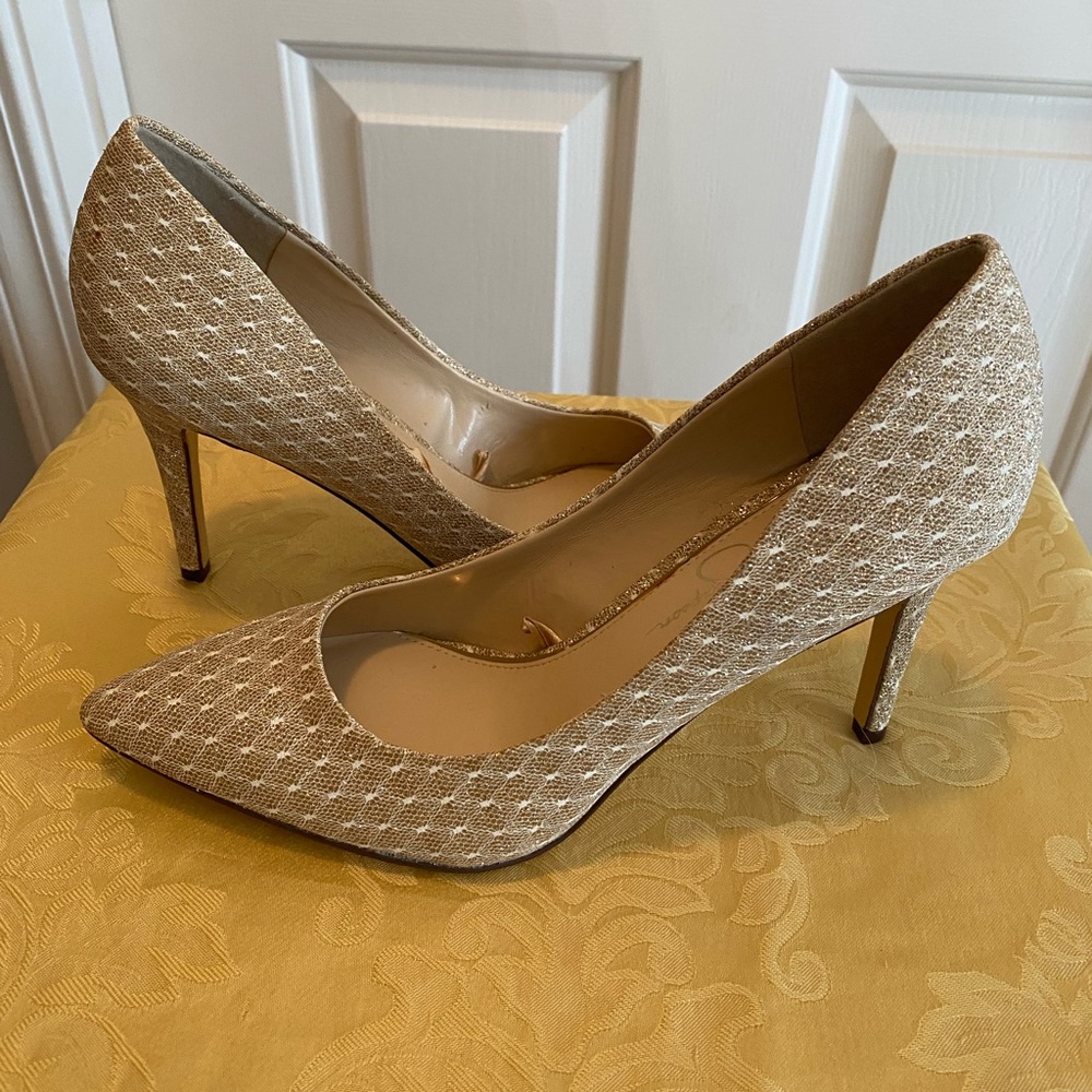 Jessica Simpson Champagne Textured Pointed-Toe Stilettos